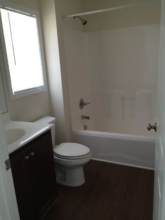 Building Photo - 1422 W Cole St