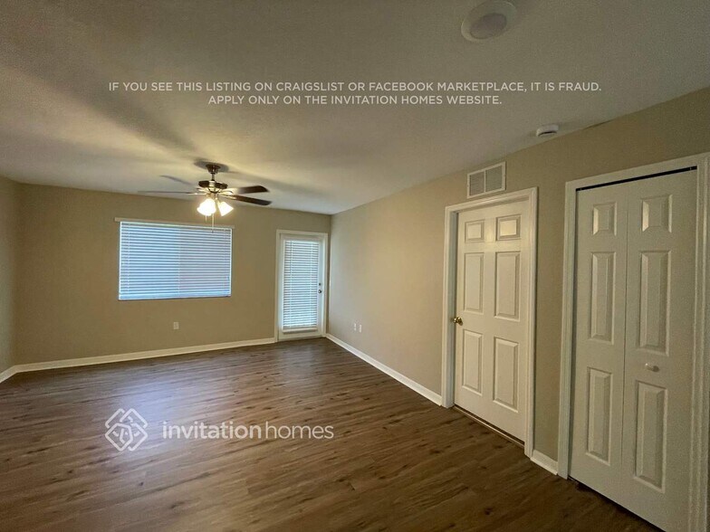 Building Photo - 12819 Solola Way