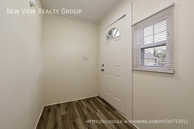 Building Photo - 3619 Little Mountain Rd
