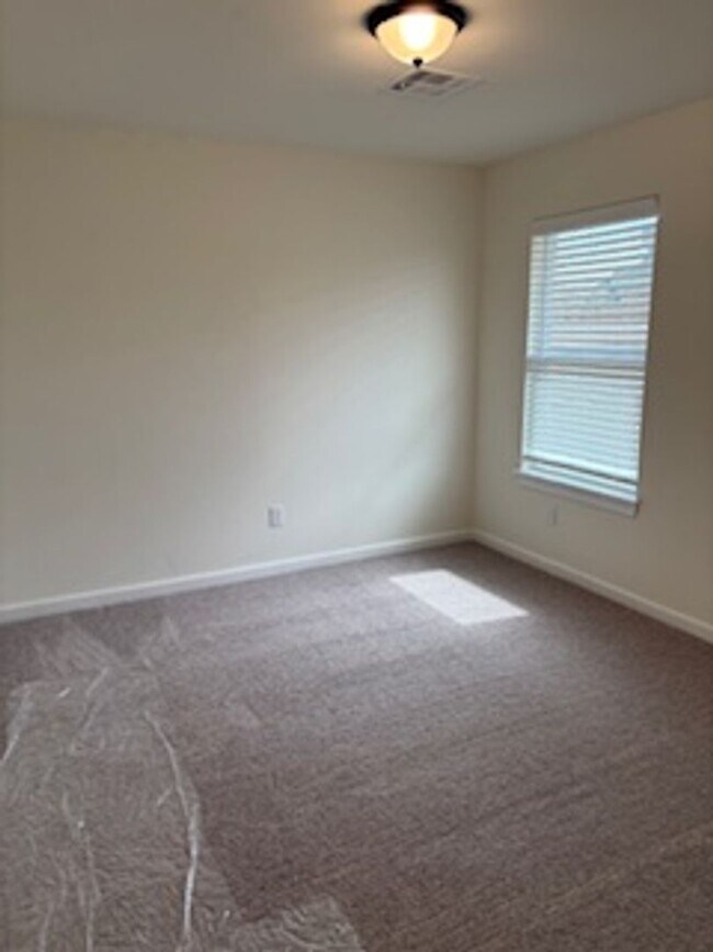 Building Photo - 18104 Austin Ct