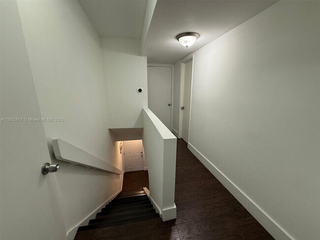 Building Photo - 231 NW 109th Ave