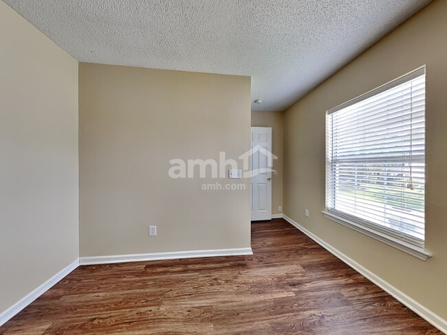 Building Photo - 2021 Clipstone Drive