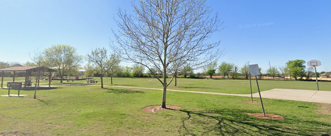 Building Photo - 3007 Pescara Dr