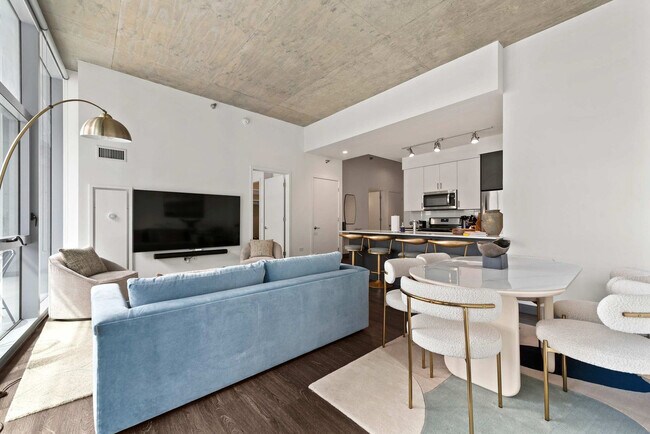 Building Photo - 60 E Randolph St