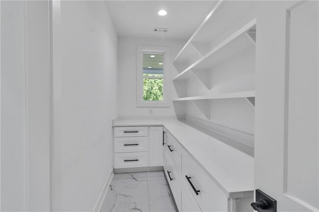 Building Photo - 3671 Hamilton Mill Rd