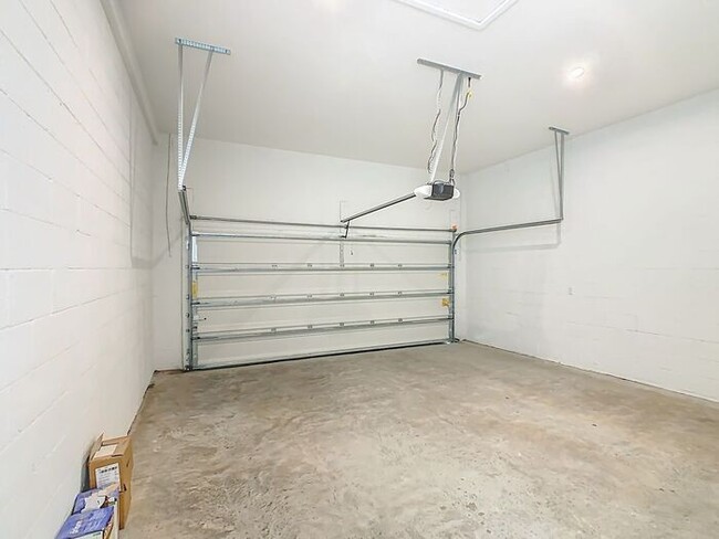 Building Photo - New Luxury Townhome in Celebration, FL Corner unit. All porcelain tiled floors. Aleutian model by...