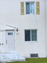 Building Photo - 217 NW 84th St