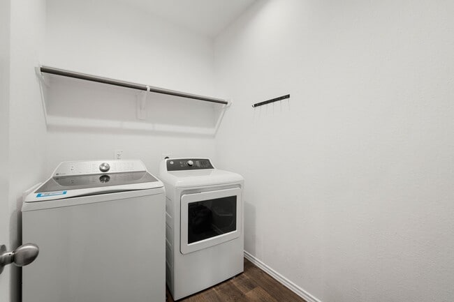Building Photo - 16011 Mersmann Rdg Ln