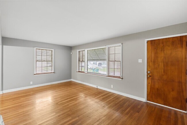 Building Photo - 1119 Laire Dr