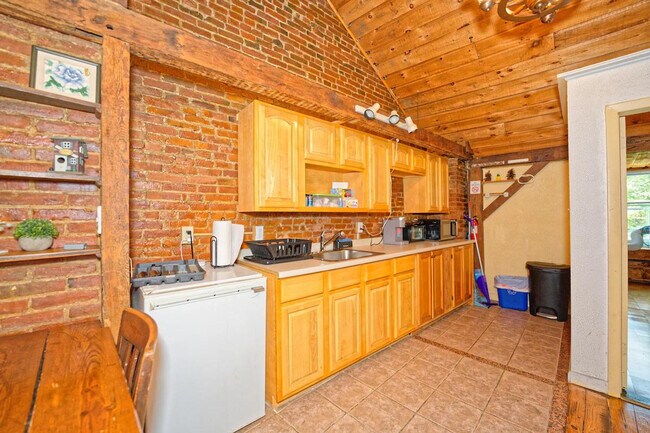 Building Photo - 90 Madison Ave