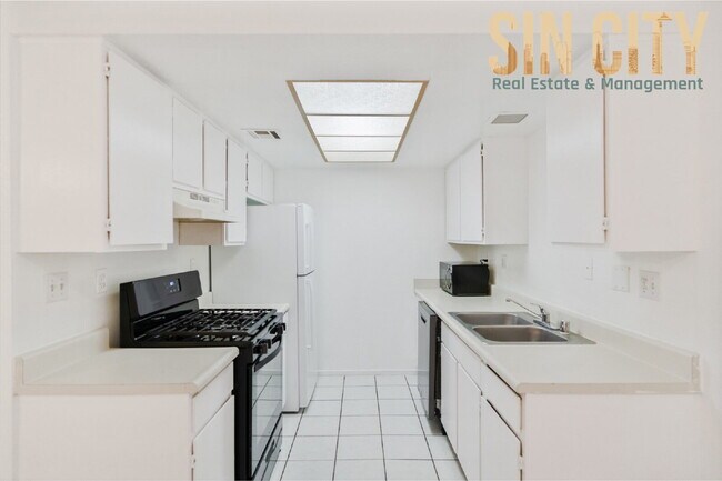 Building Photo - 405 N Lamb Blvd