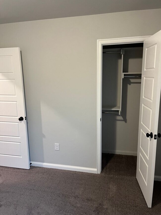 Building Photo - 1st Month Free!