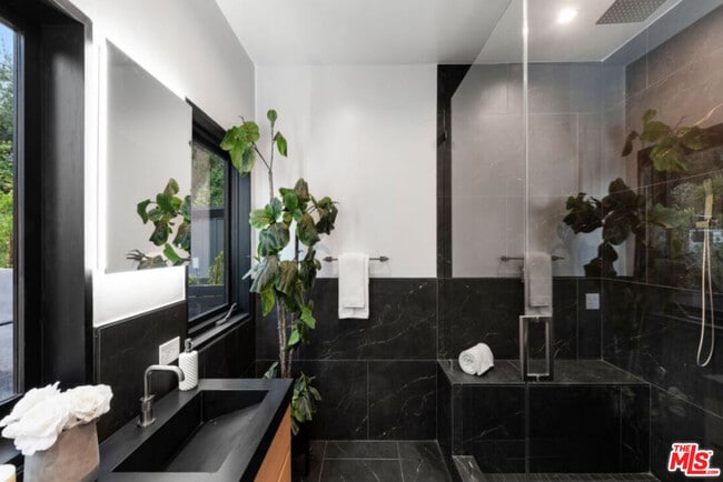 Building Photo - 3936 Farley Ct