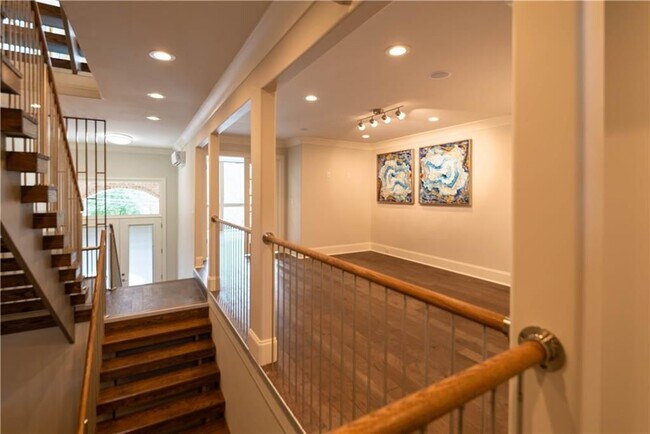 Building Photo - 172 Oxbo Rd
