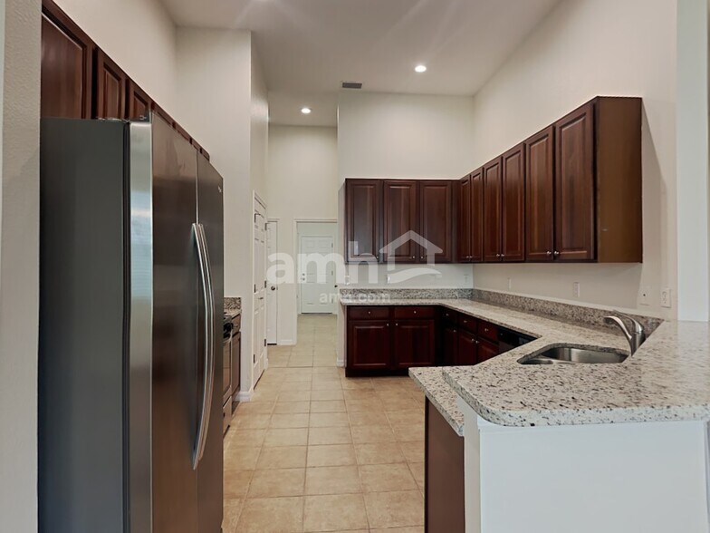 Building Photo - 6226 Bridgevista Dr