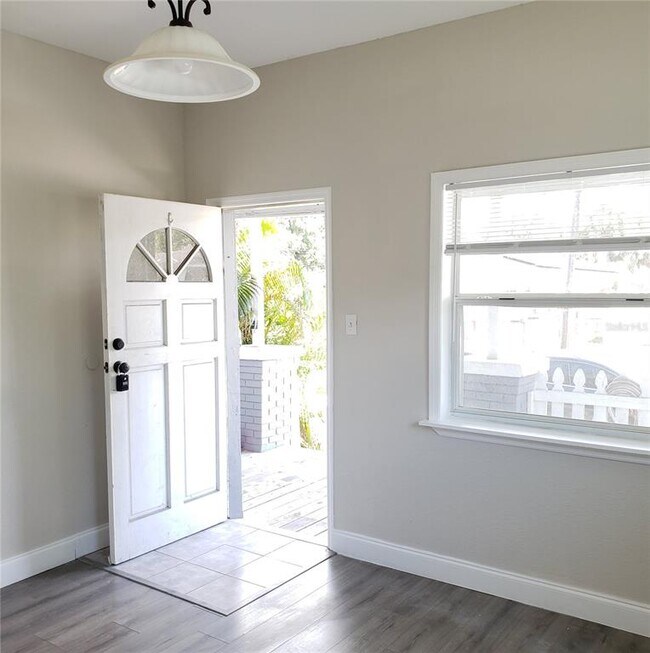 Building Photo - 2403 Durham St