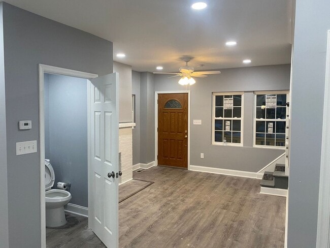 Building Photo - 3 Bedroom 2.5 Bath Home