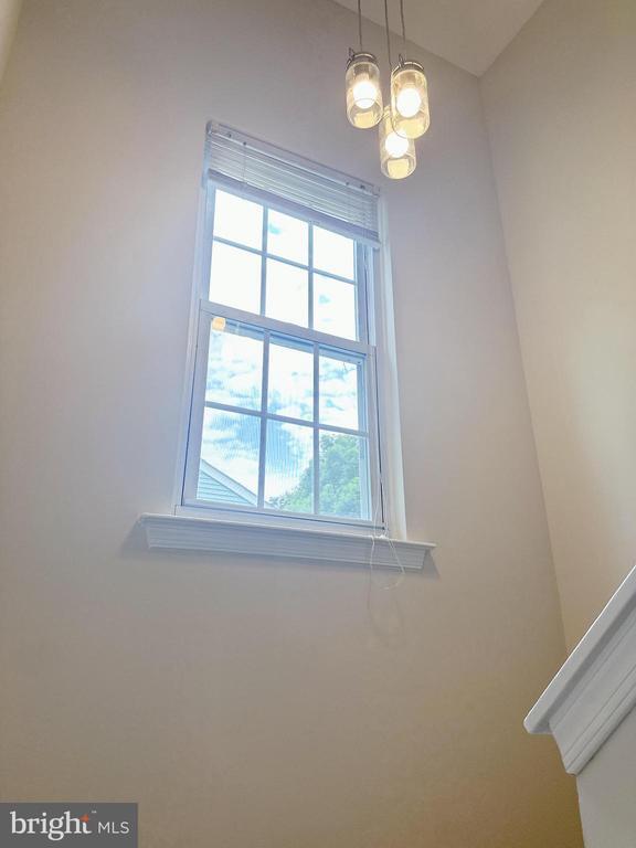 Building Photo - 15427 Beachwater Ct