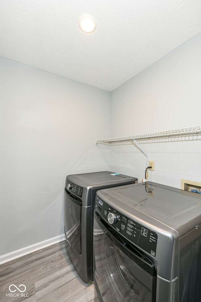 Building Photo - 510 Grand Woods Dr