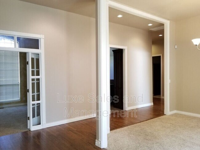 Building Photo - 3341 Heritage Green Cir