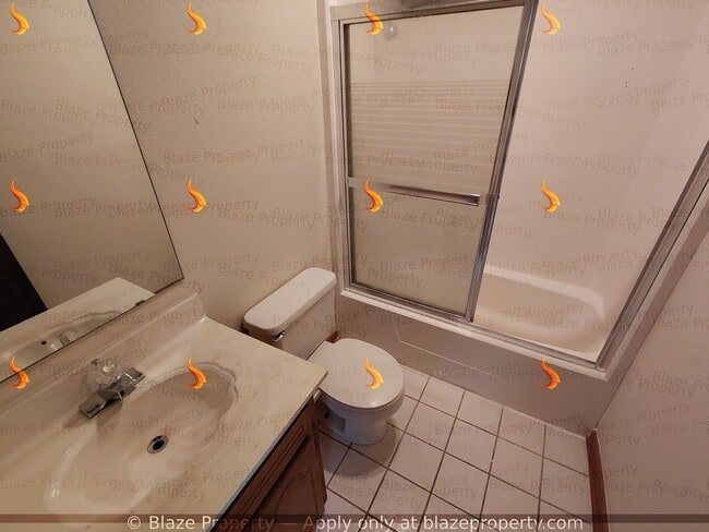 Building Photo - 3 Bed 2 Bath Home with a Garage For Rent