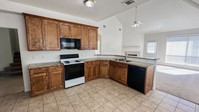 Building Photo - Spacious Two-Story Home Near Lake Conroe w...