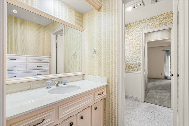 Building Photo - 5606 Graystone Ln