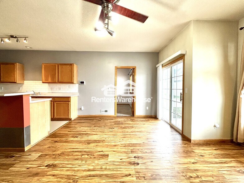 Building Photo - 950 67th St