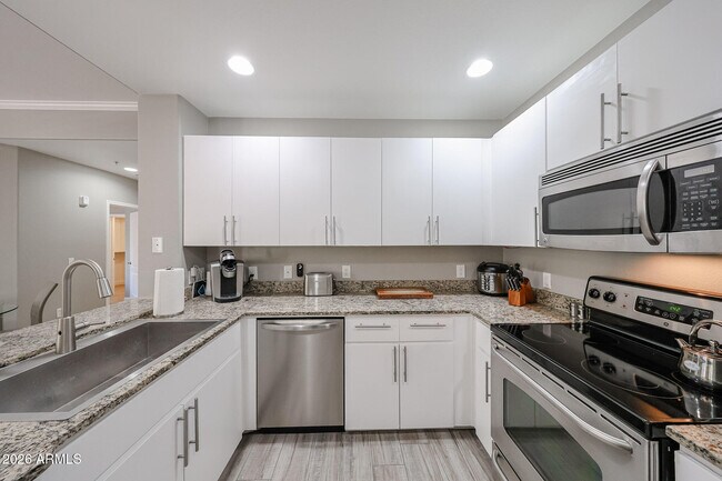 Building Photo - 11640 N Tatum Blvd