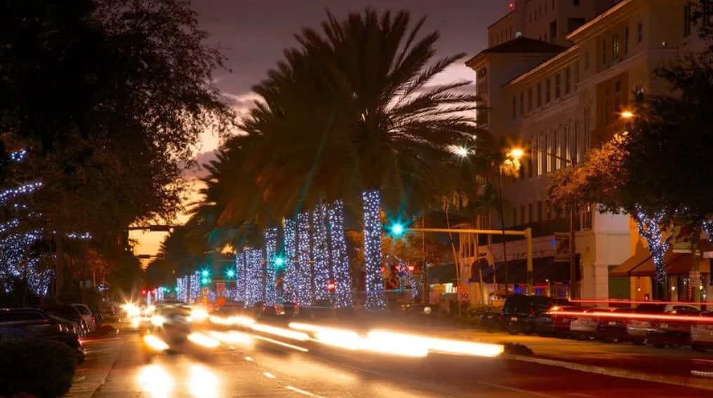 Building Photo - 1880 Coral Gate Dr