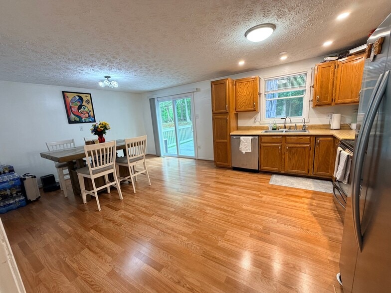 Building Photo - 3819 Walters Ln