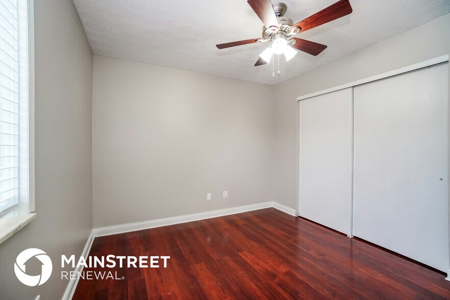 Building Photo - 1676 Laramie Dr