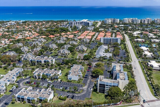 Building Photo - 1605 S US Hwy 1