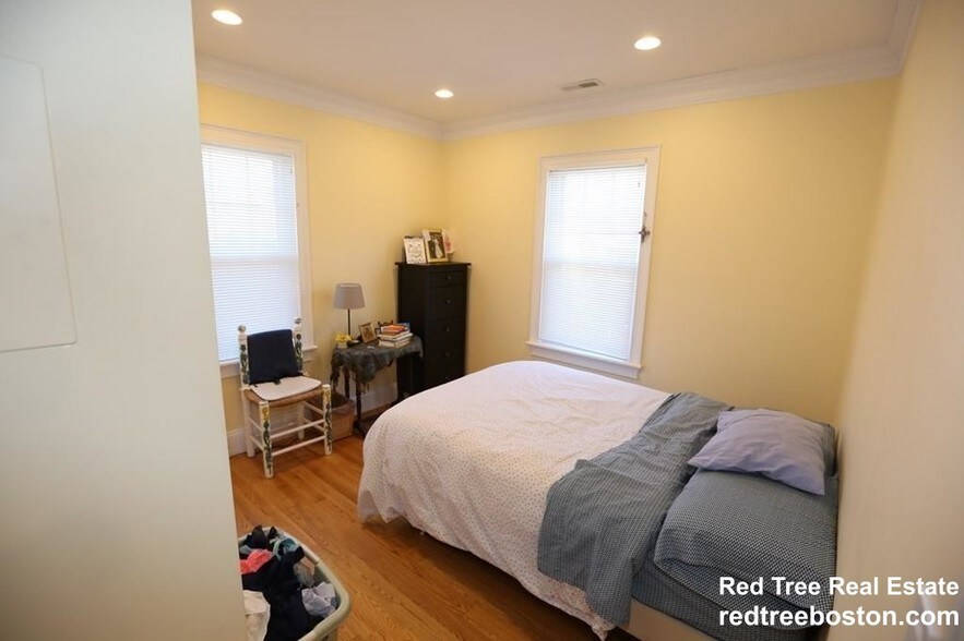 Building Photo - 7 Acron Rd