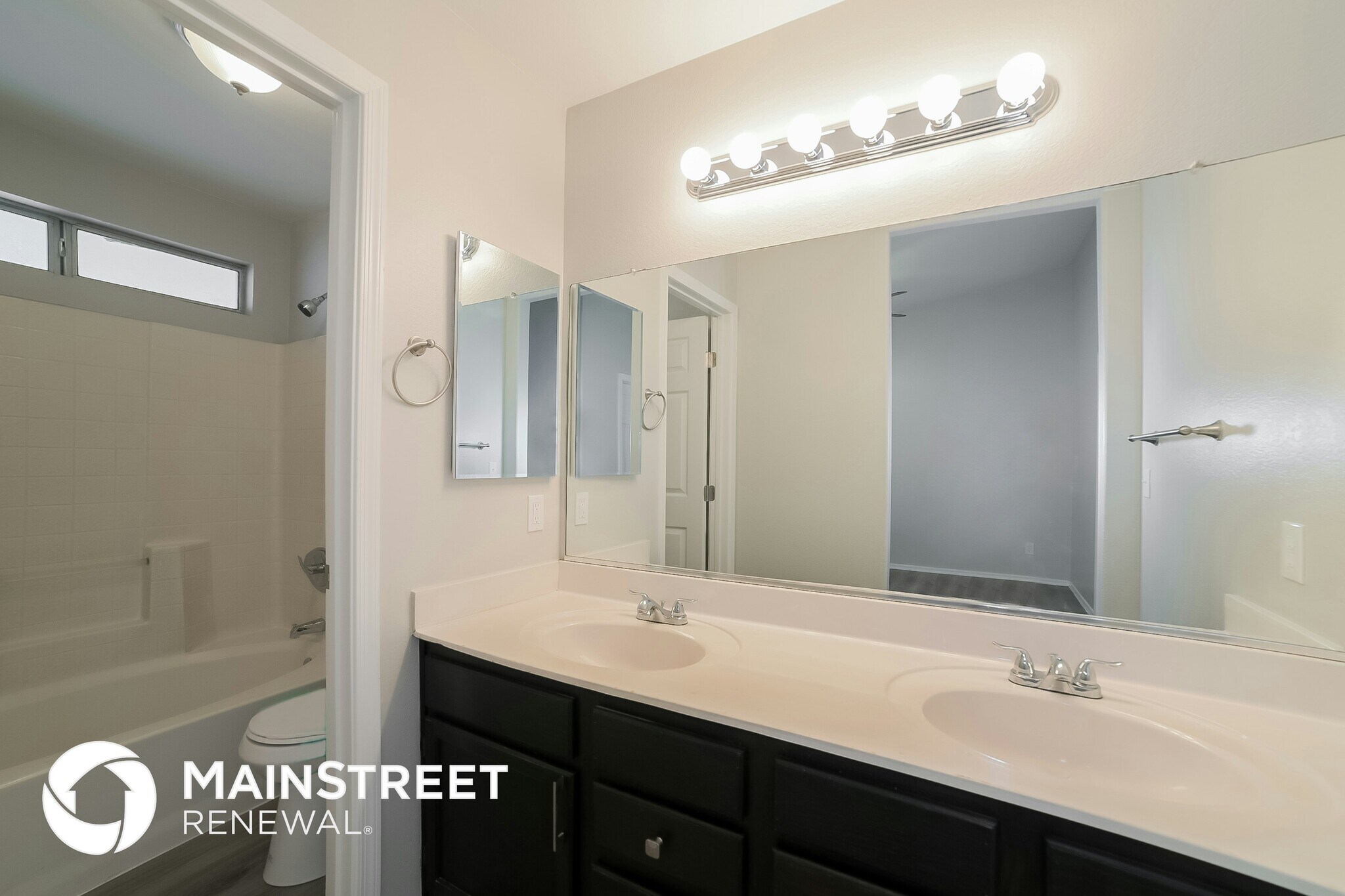 Building Photo - 8505 W Windsor Ave