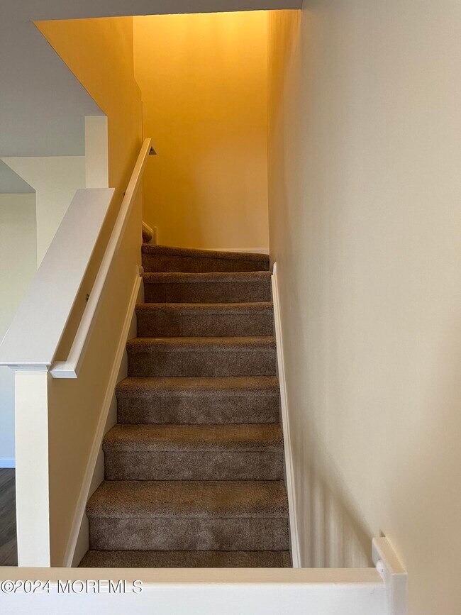 Building Photo - 156 Brookfield Dr