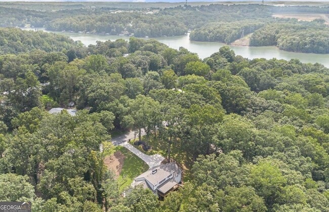 Building Photo - 788 Sherwood Rd N W