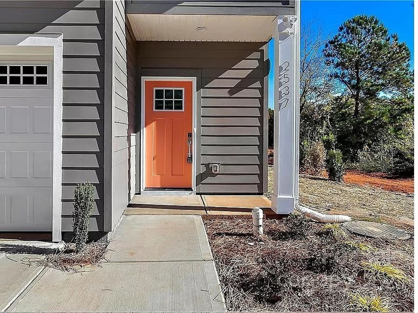Building Photo - 2537 Beachmont Ave