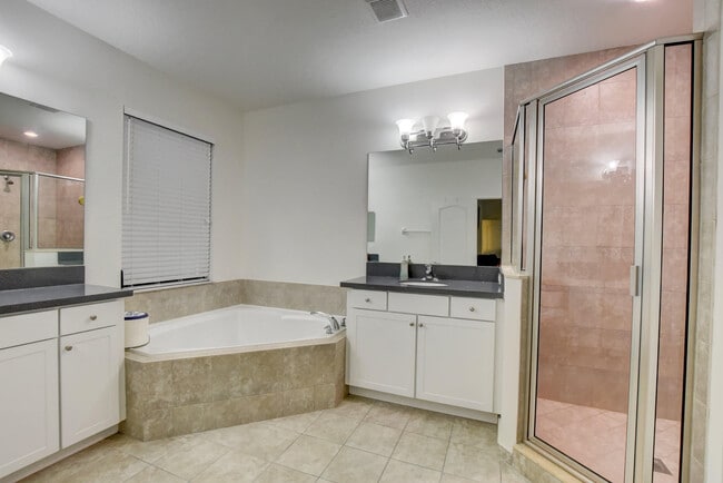 Building Photo - 4543 Sandy Cv Ter