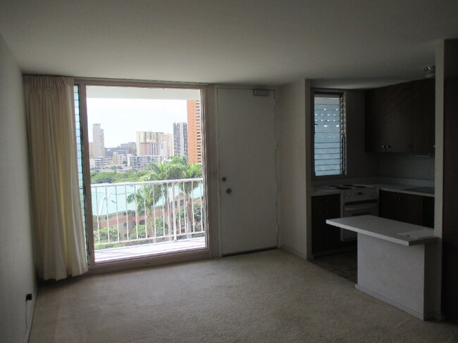 Building Photo - 1077 Ala Napunani St