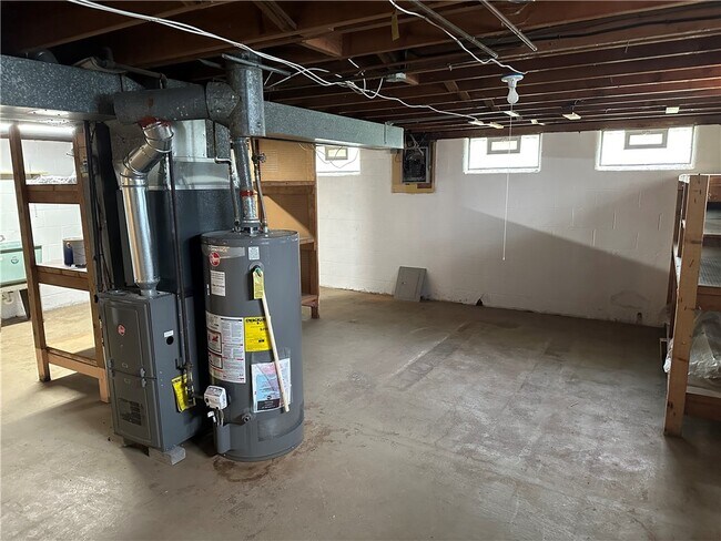 Building Photo - 40 Guildhall Rd