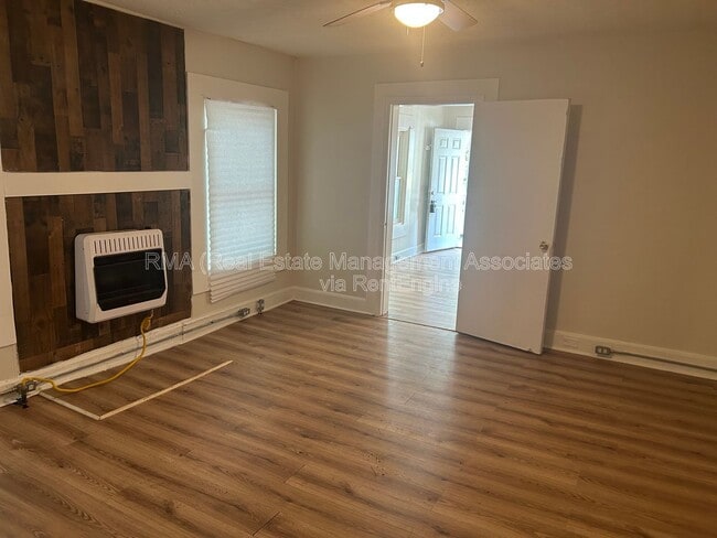 Building Photo - 1104 Meriwether St
