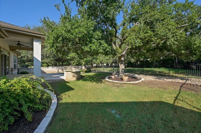 Building Photo - 216 Armstrong Dr