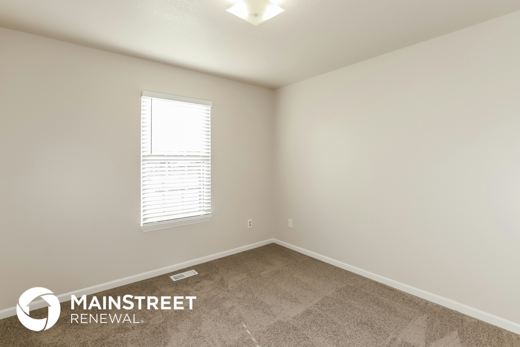 Building Photo - 100 Limit St