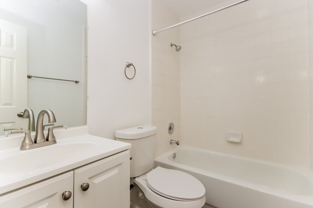 Building Photo - 18718 Timber Trace Dr