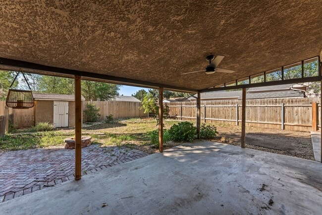 Building Photo - 1215 Bristol Ave