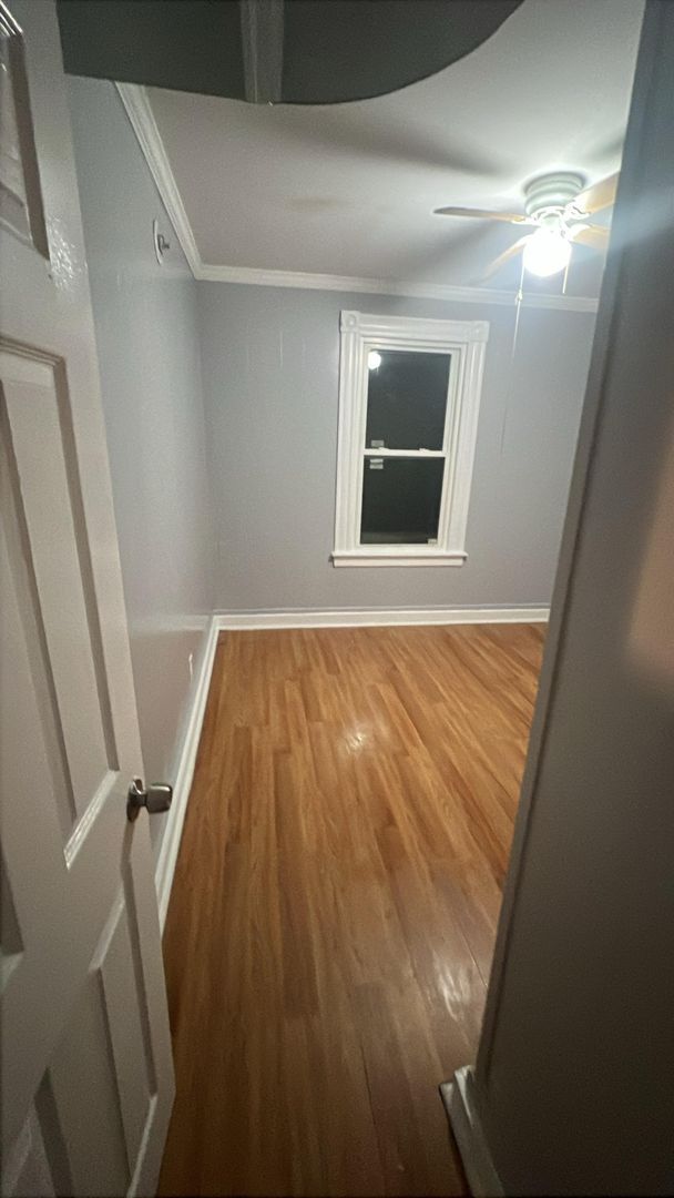 Building Photo - 116 Willow St