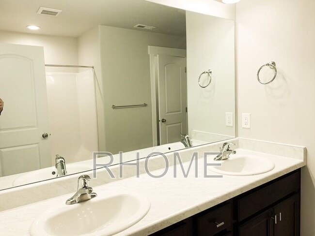 Building Photo - 5107 W Tyce Ln