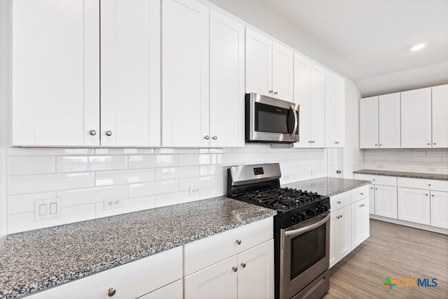 Building Photo - 2460 Vesper Bnd