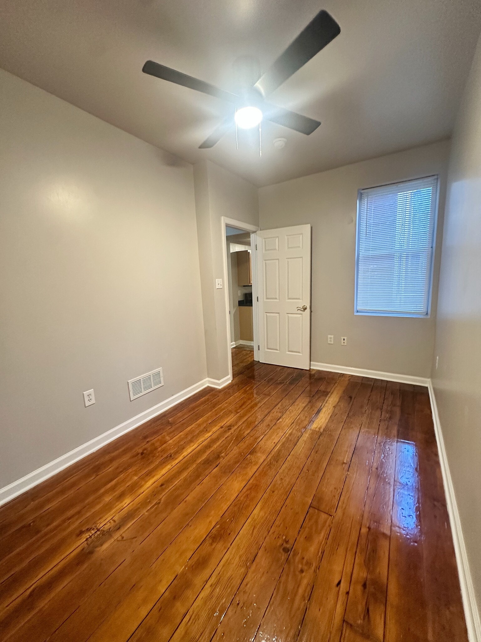 Building Photo - 1016 Bingham St